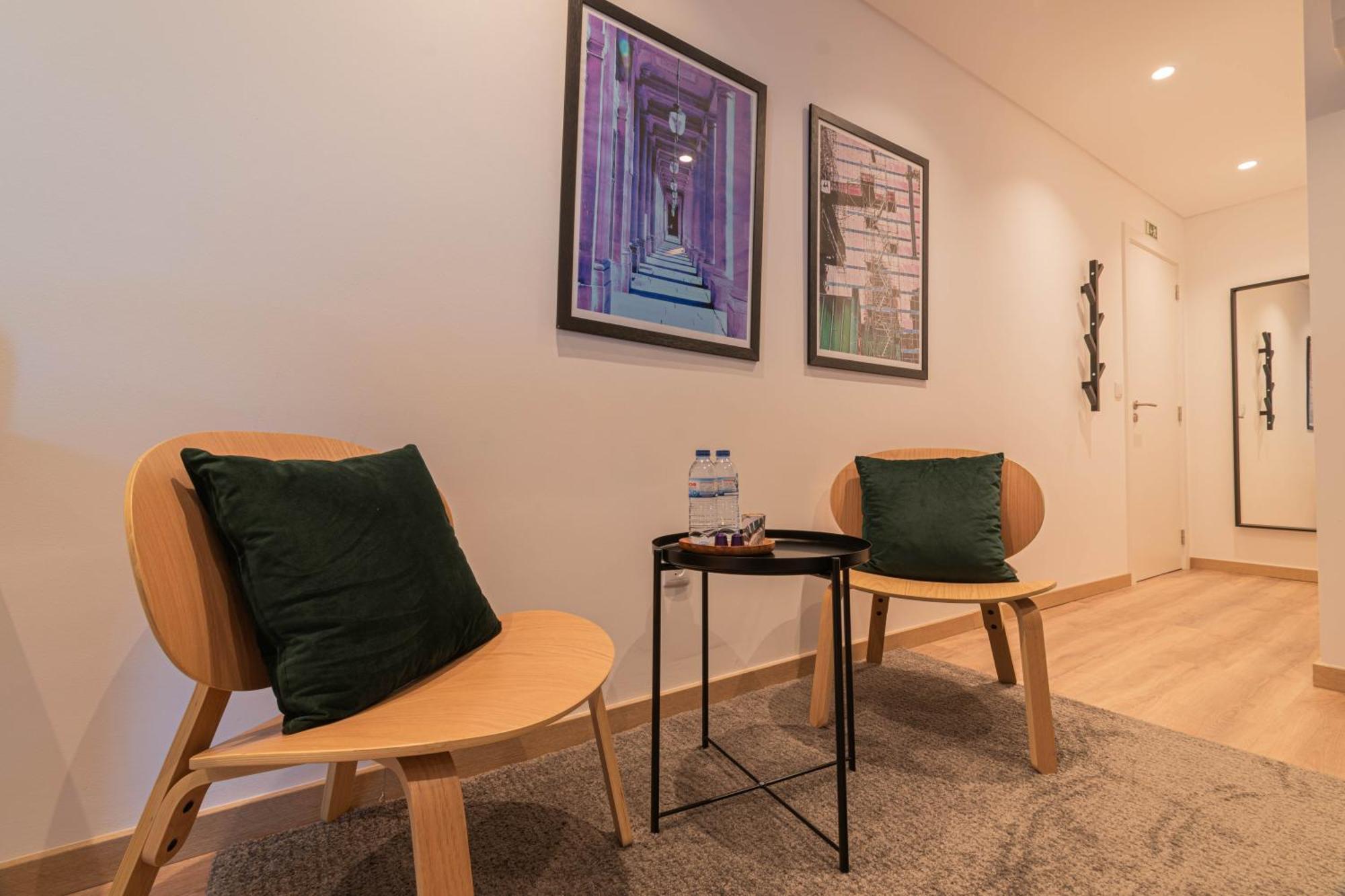 7Min To Uni Se-Velha - Ac - Work Desk - 300Mbs Wifi Bed and Breakfast Coimbra Eksteriør billede